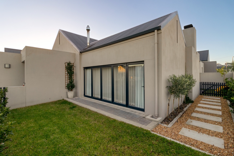 3 Bedroom Property for Sale in Aan de Wijnlanden Western Cape